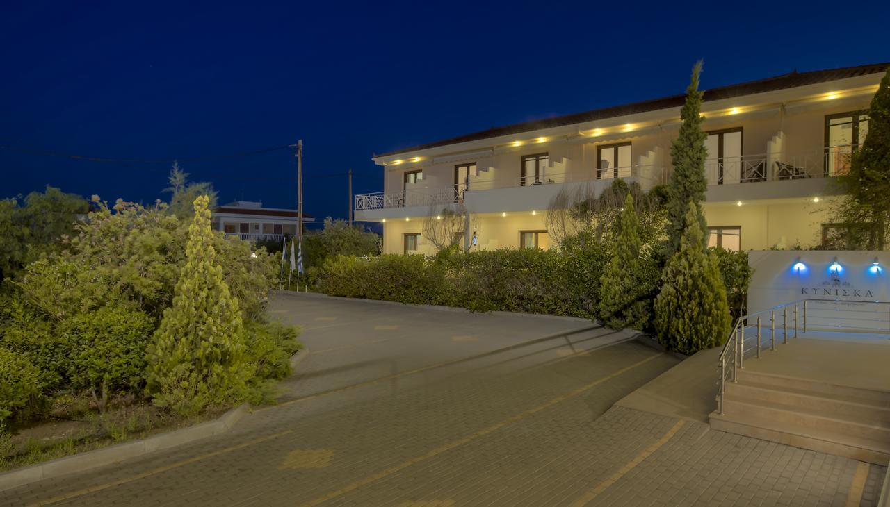Kyniska Hotel プリトラ エクステリア 写真